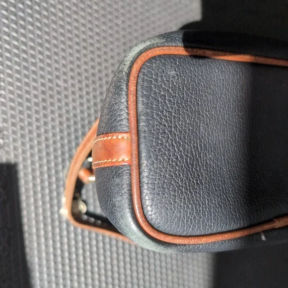 Vtg Dooney & Bourke Bucket Bag Purse Pebbled AWL Leather Drawstring USA Y2K 90s - Picture 13 of 13